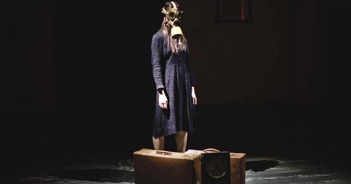 Bari, Palazzo Anmig: spettacolo teatrale "Moda sotto le bombe"